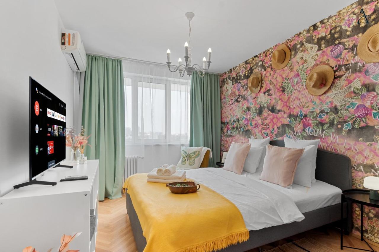 1Bdr Apartment Perla 225 Bukares Bagian luar foto