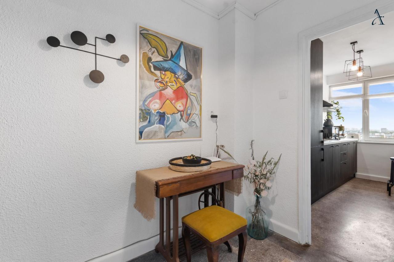 1Bdr Apartment Perla 225 Bukares Bagian luar foto